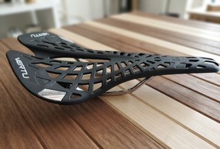 Sillín de Bicicleta Vertu Spider Ultraligero Negro