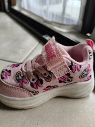 Scarpe bimba Minnie Mouse rosa numero 20/21