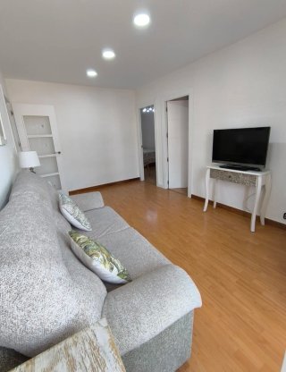URGE. Sofá de tela beige y gris