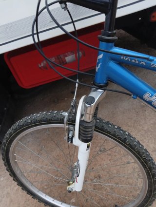 Bicicleta azul Jumper Mountain Bike