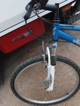 Bicicleta azul Jumper Mountain Bike