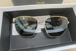 Gafas CELINE cuadradas doradas casi nuevas
