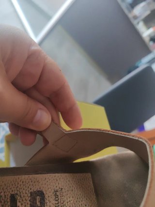 Sandalias de piel con pedrería Talla 41