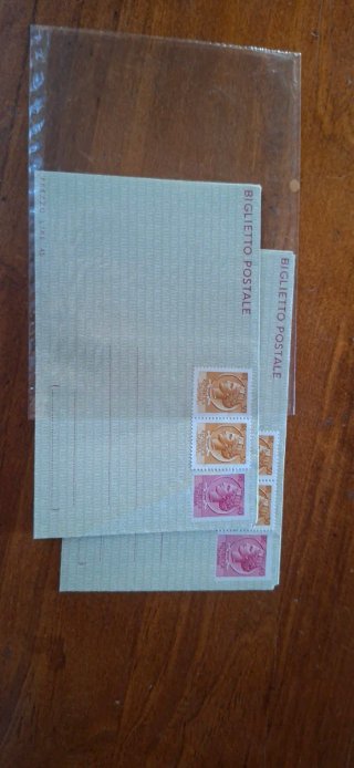2 pz. Biglietti Postali Italiani con Francobolli