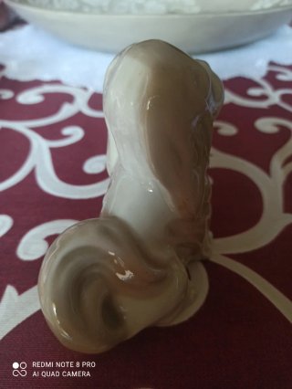Statuina cane pechinese porcellana beige marrone
