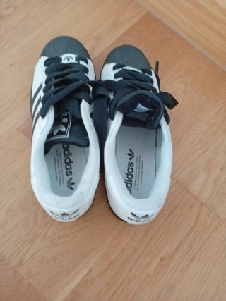 Zapatillas Adidas Superstar Blancas y Negras