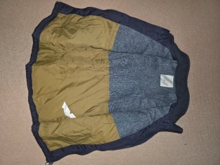 Chaqueta acolchada azul marino