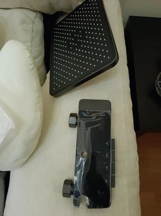 Juego de ducha negro y plateado
