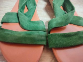 Sandalias verdes ante piel 39