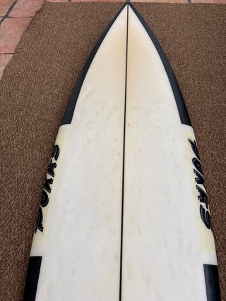 Tabla de surf Pukas Darker  5'8