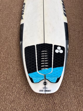 Tabla de surf Pukas Darker  5'8