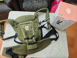 Mochila Ergobaby Adapt Verde Militar
