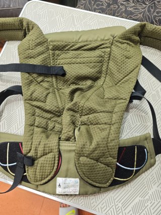 Mochila Ergobaby Adapt Verde Militar