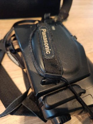 Videocamera vintage Panasonic NV-RX1 VHS-C + borsa