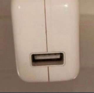 Lote de Cargadores Apple 10W y Cables Lightning