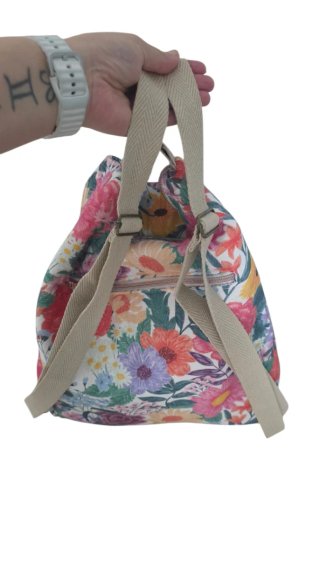 Bolso mochila estampado floral