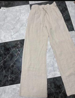 Pantalón de lino beige