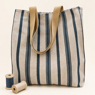 Bolso de rayas beige y azul