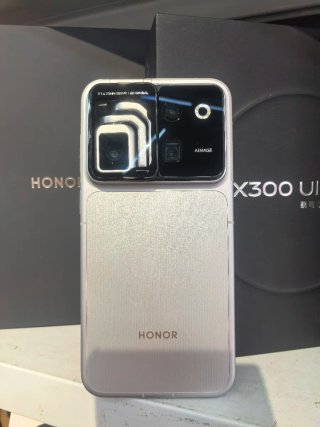 Honor Robot Phone 1TB