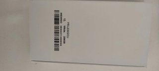 iPhone 12 con 3 fundas y cargador