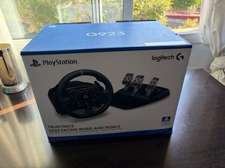 Volante Logitech G924 + Pedales PS4/PS5