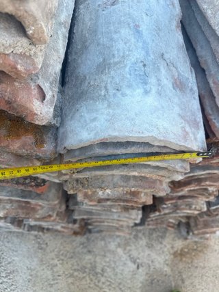 Tejas viejas de barro arabe