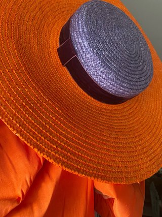 Vestido Fiesta Naranja Tocado Morado Talla Única
