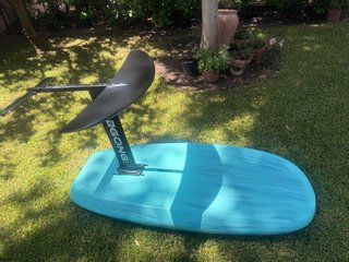 Tabla y foil wingfoil iniciación