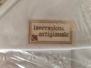 Lenzuolo Artigianale Ricamato Oro Bianco