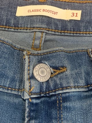 Levi's Classic Bootcut Talla 42 (W31 L32)