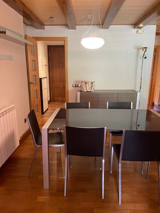 Comedor complet:sofa + sillón+ mesa+6 sillas+ tv