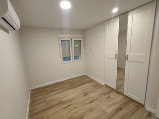 Piso en alquiler en Los Cármenes en Madrid