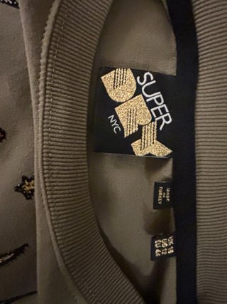 SUPERDRY con pedrería muy bonita