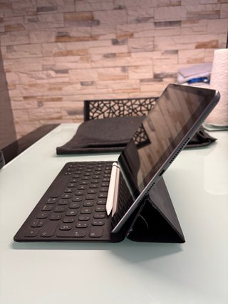 iPad 7ª + Apple Pencil + Smart Keyboard Apple