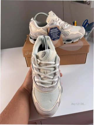 Asics Gel-NYC Talla 45 Beige/Gris