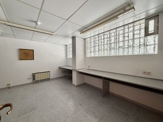 Local comercial en venta en Ermitagaña - Mendebaldea en Pamplona