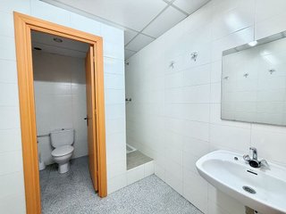 Local comercial en venta en Ermitagaña - Mendebaldea en Pamplona