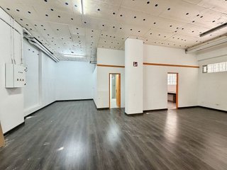 Local comercial en venta en Ermitagaña - Mendebaldea en Pamplona