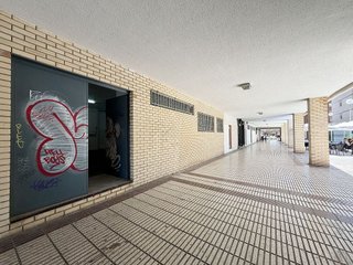 Local comercial en venta en Ermitagaña - Mendebaldea en Pamplona