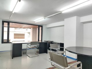 Local comercial en alquiler en Centro en Huelva