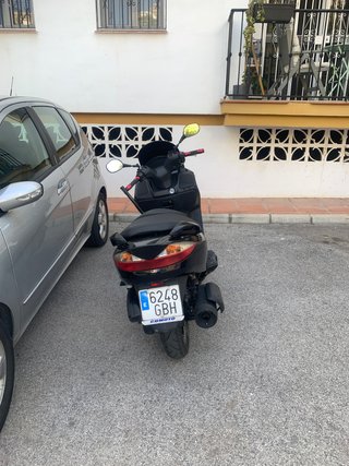 Suzuki Burgman 200cc 2007 Negra