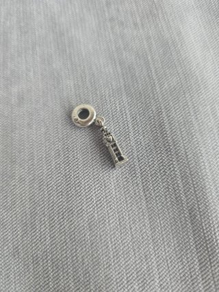 Charms y pulsera de Pandora