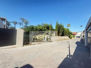 Terreno en venta en L'Alquenència en Alzira