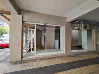 Local comercial en alquiler en Puerta Blanca en Málaga
