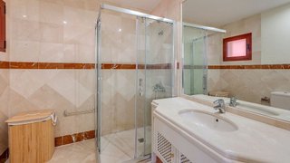 Piso en alquiler en Romana Playa en Marbella