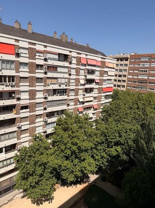 Piso en alquiler en Castillejos en Madrid