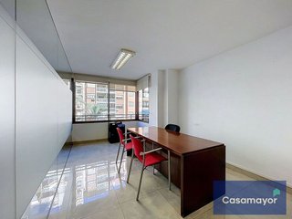 Oficina en venta en Mercado en Alicante