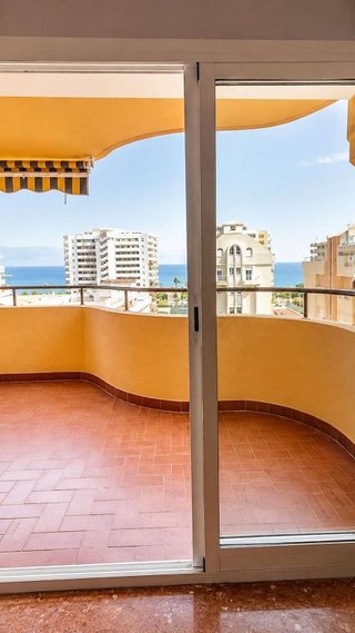 Piso en alquiler en Playa de los Boliches en Fuengirola