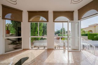 Chalet en alquiler en La Marina en Elche