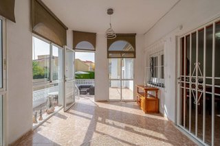 Chalet en alquiler en La Marina en Elche